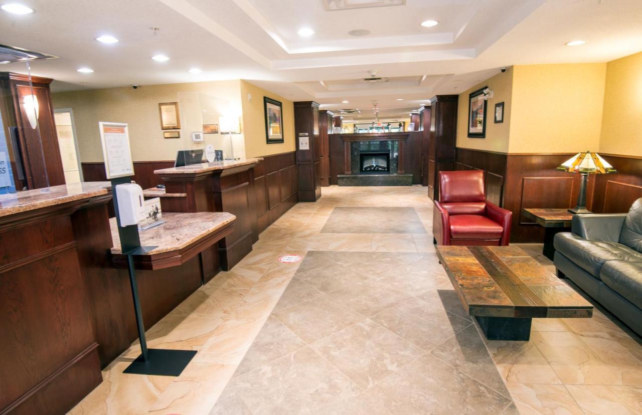 Holiday Inn Express Hotel & Suites Edson By Ihg Exterior photo