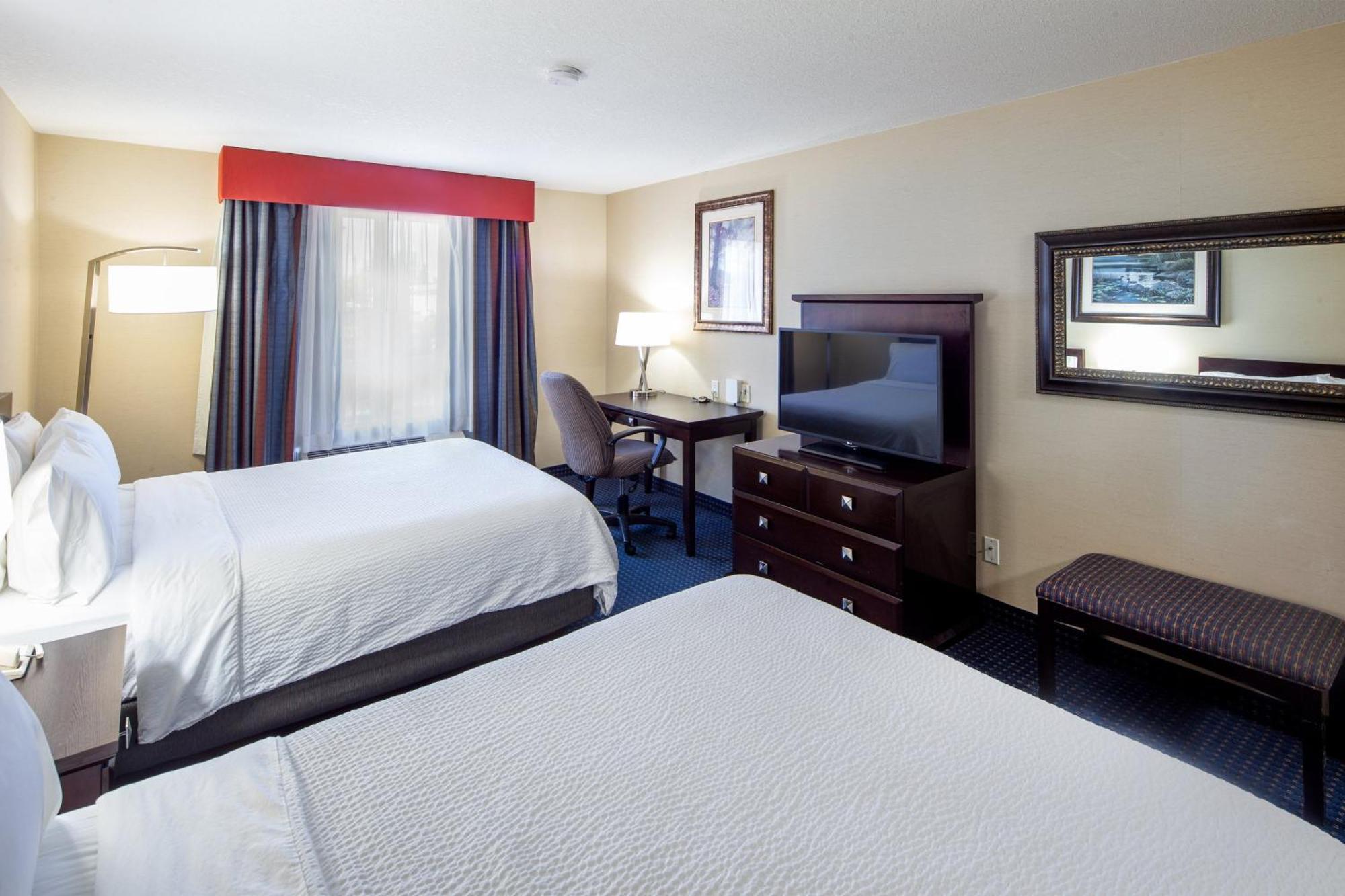 Holiday Inn Express Hotel & Suites Edson By Ihg Exterior photo